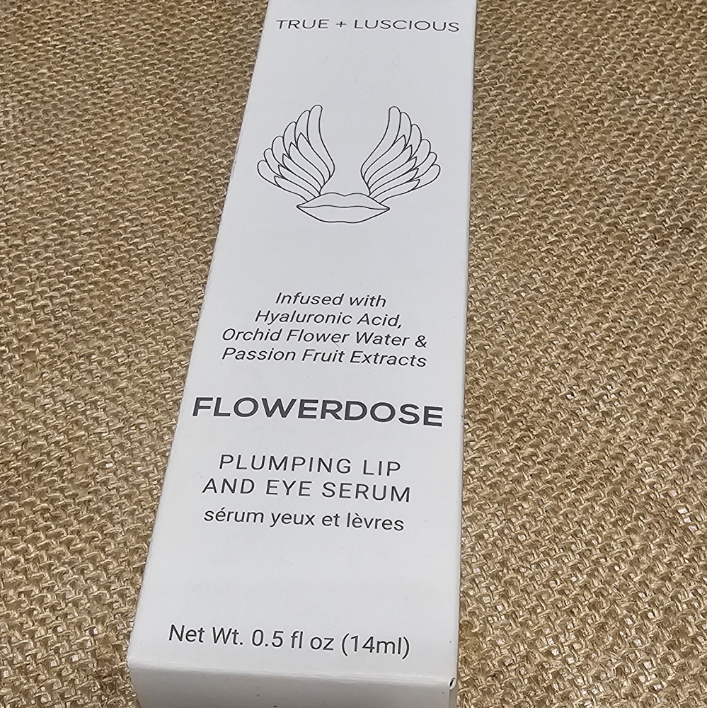 True and Luscious FlowerDose Hylouronic Acid Serum